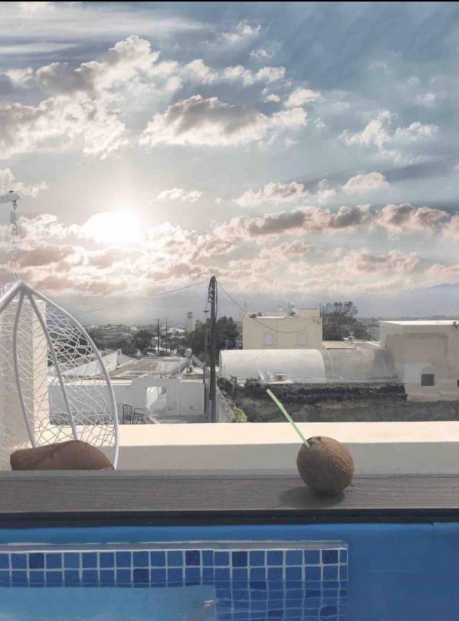 Amaryllis Suites Santorini Fira  Exteriör bild