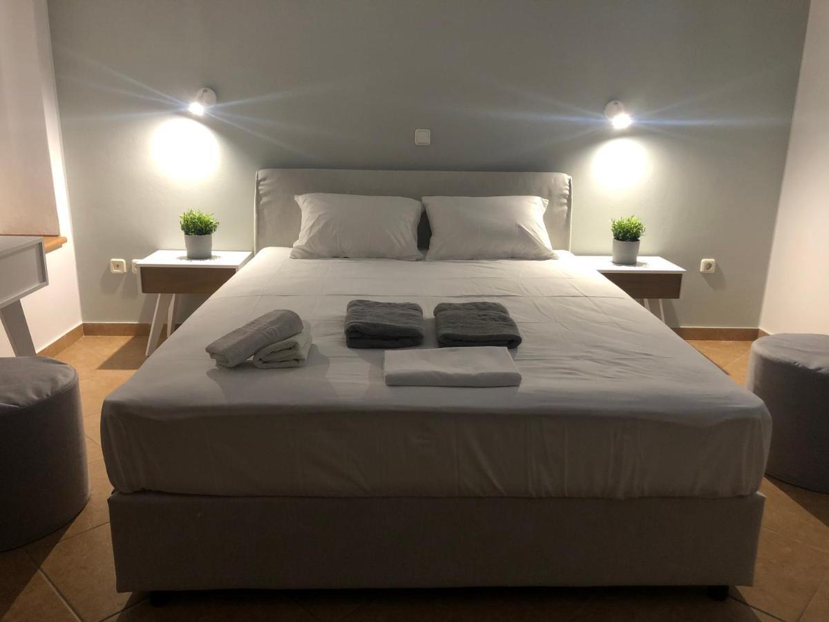 Amaryllis Suites Santorini Fira  Exteriör bild