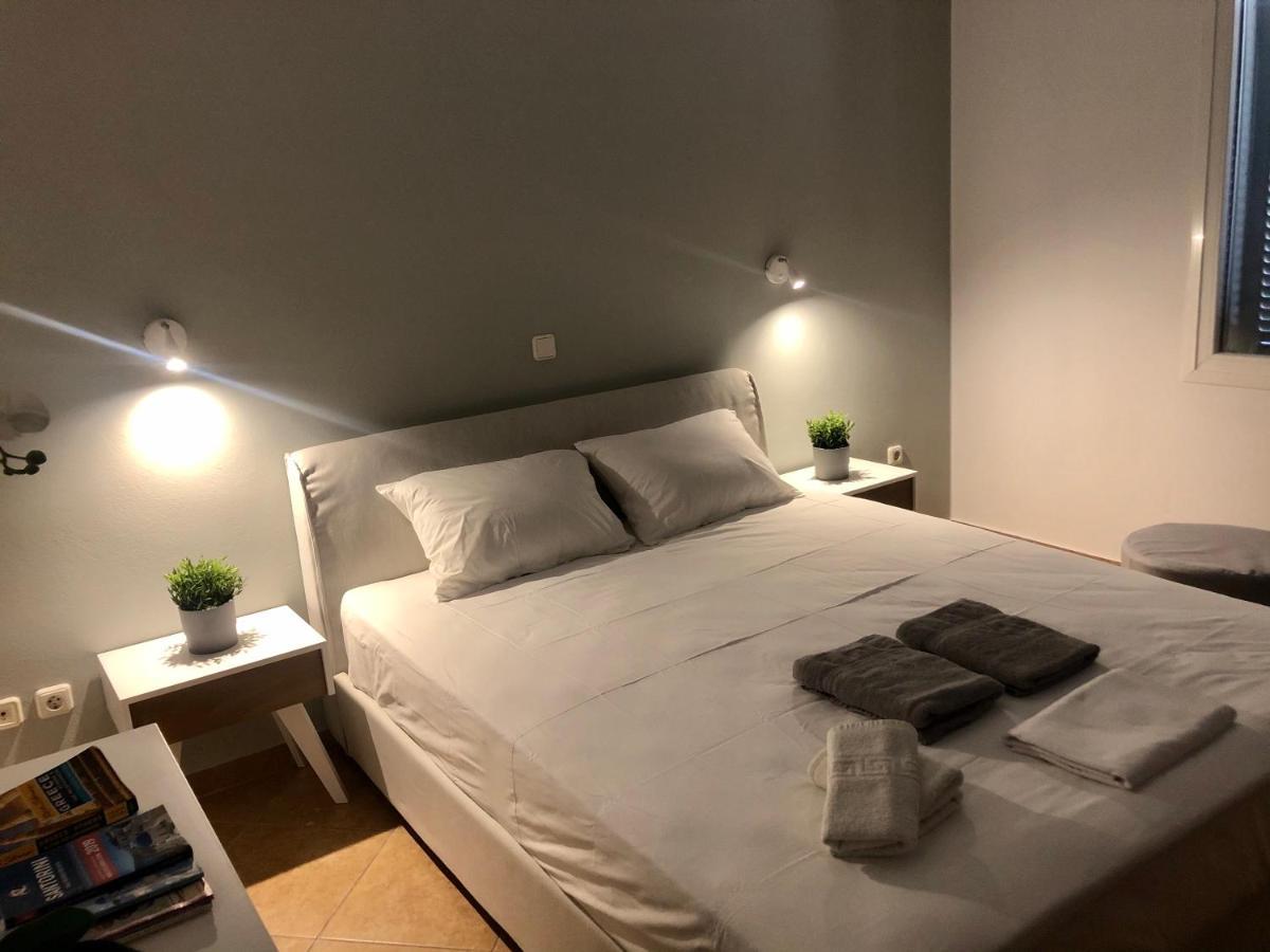 Amaryllis Suites Santorini Fira  Exteriör bild