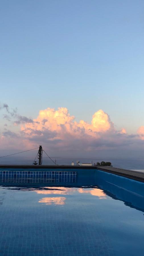 Amaryllis Suites Santorini Fira  Exteriör bild