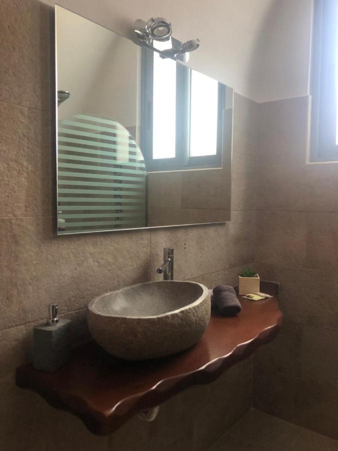 Amaryllis Suites Santorini Fira  Exteriör bild