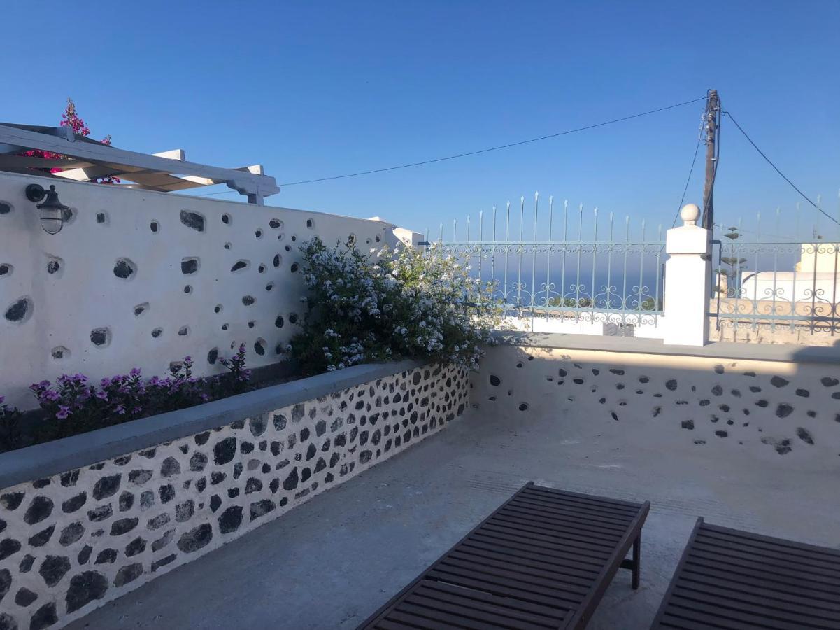 Amaryllis Suites Santorini Fira  Exteriör bild