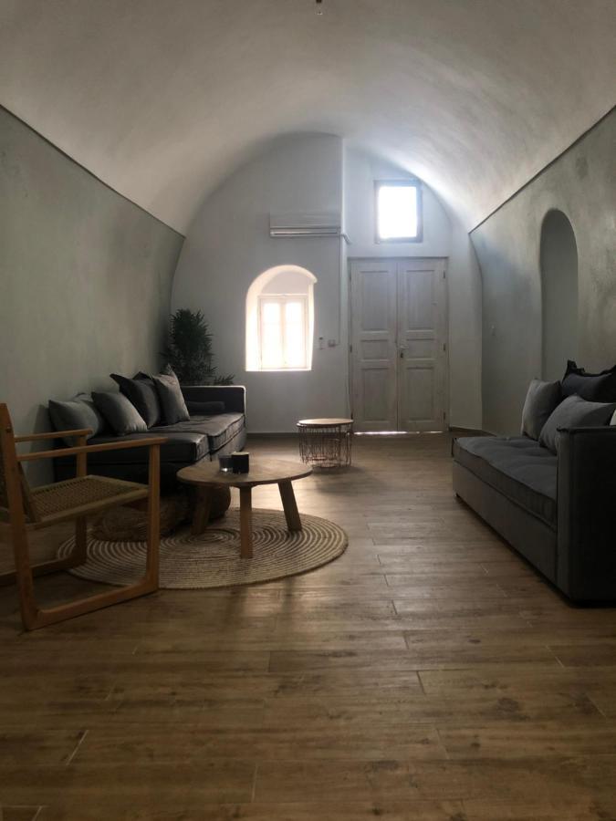Amaryllis Suites Santorini Fira  Exteriör bild
