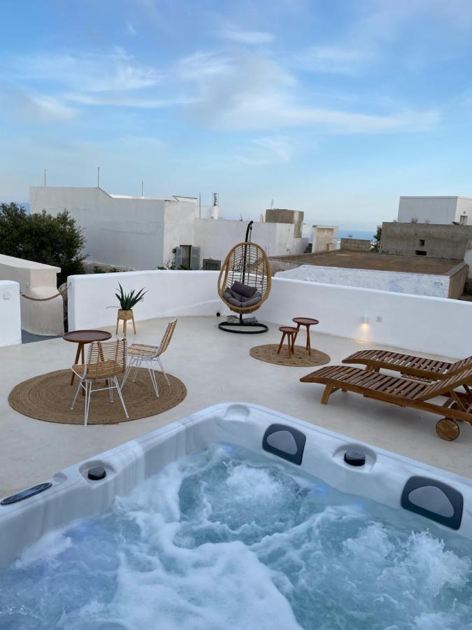 Amaryllis Suites Santorini Fira  Exteriör bild