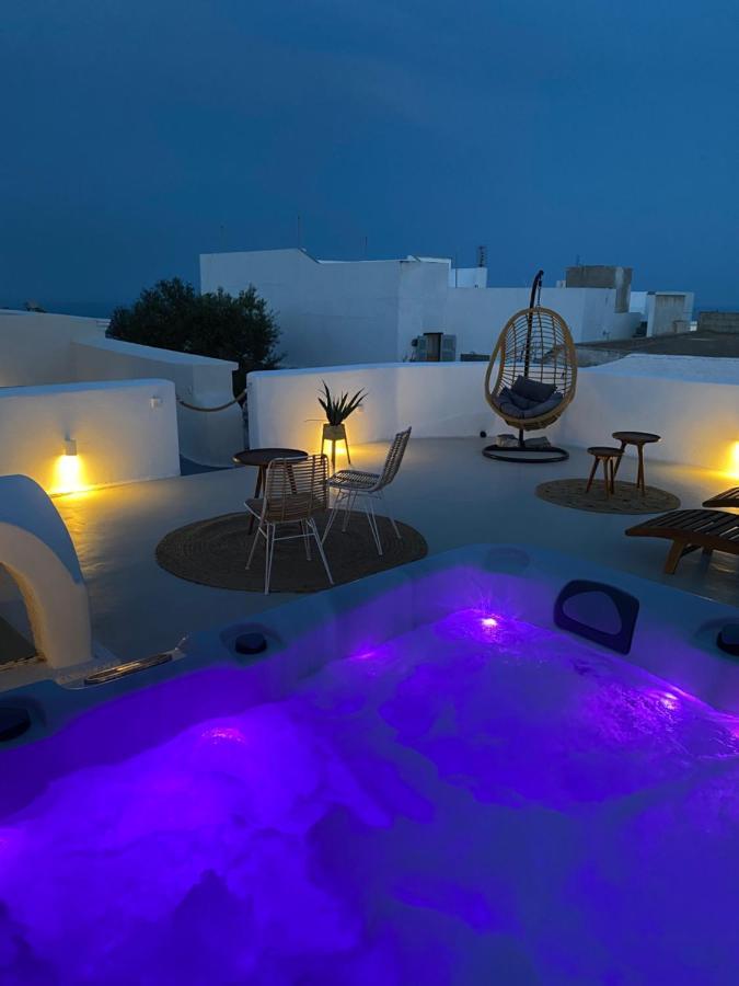 Amaryllis Suites Santorini Fira  Exteriör bild
