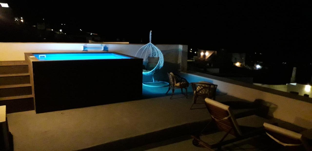 Amaryllis Suites Santorini Fira  Exteriör bild